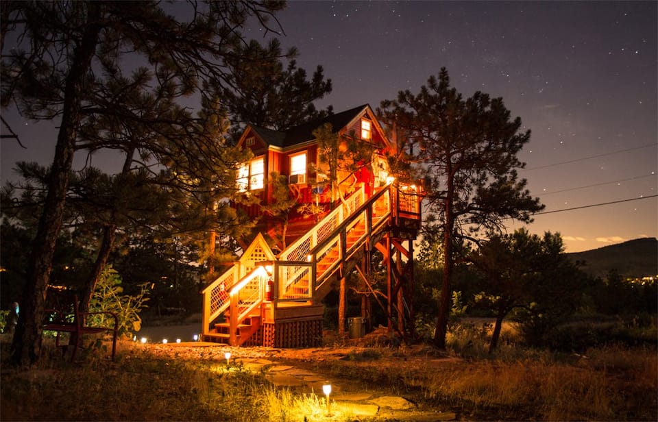 Little Red Treehouse