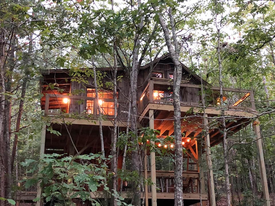 THE STELLA VISTA Romantic Mountain Treehouse