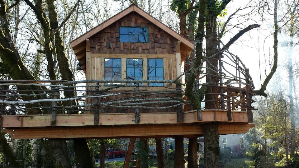 The Treehouse Retreat