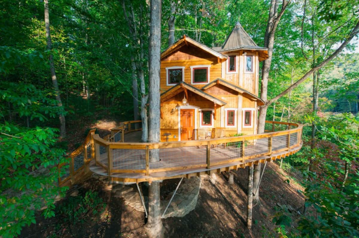 Asheville NC luxury treehouse