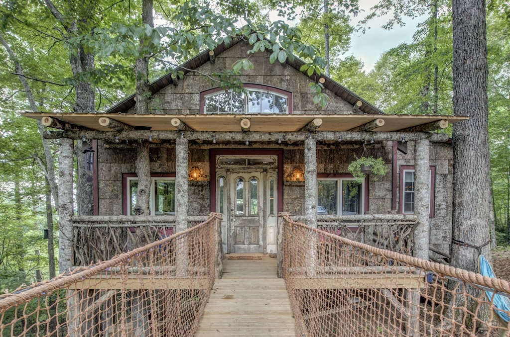 Tree House on the Farm