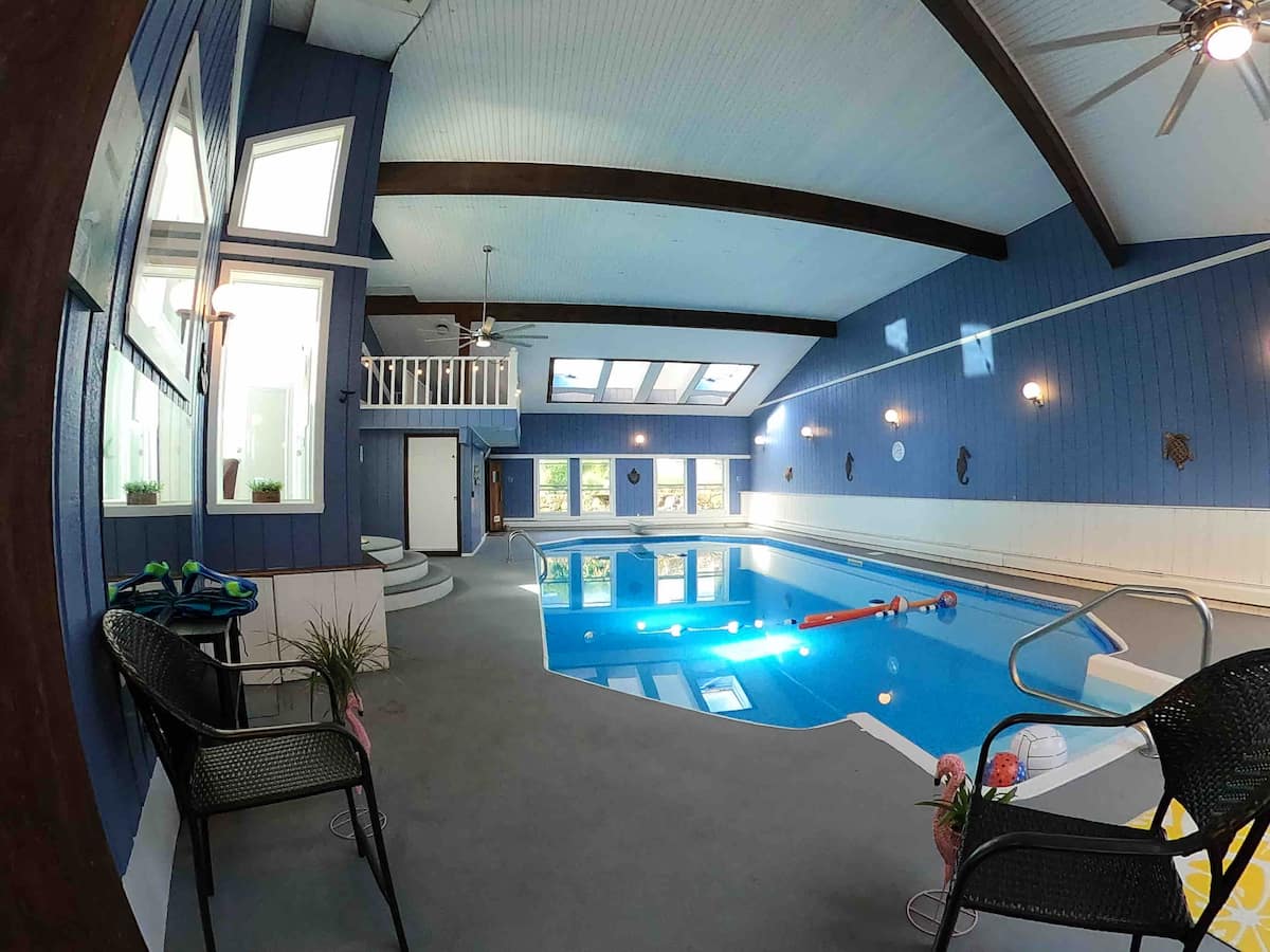Poseidon's Palace - Pool Oasis