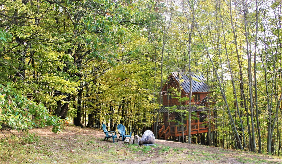 Out On A Limb - A Magical Treehouse Cabin Experience