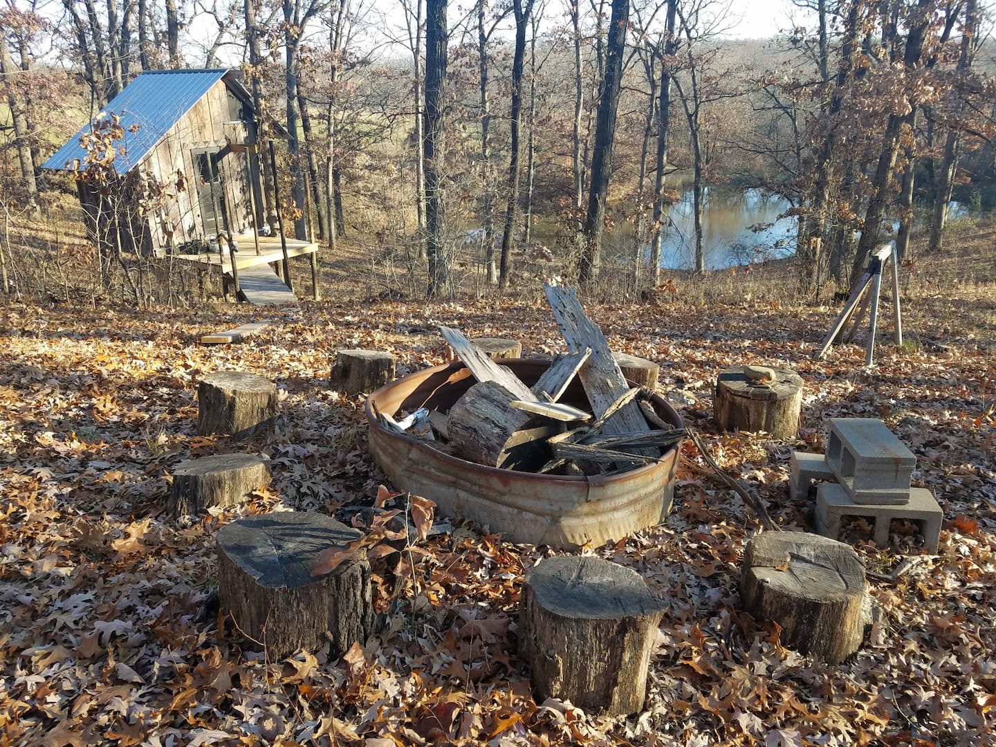 The Owl's Nest - Treehouse - Rustic in Missouri