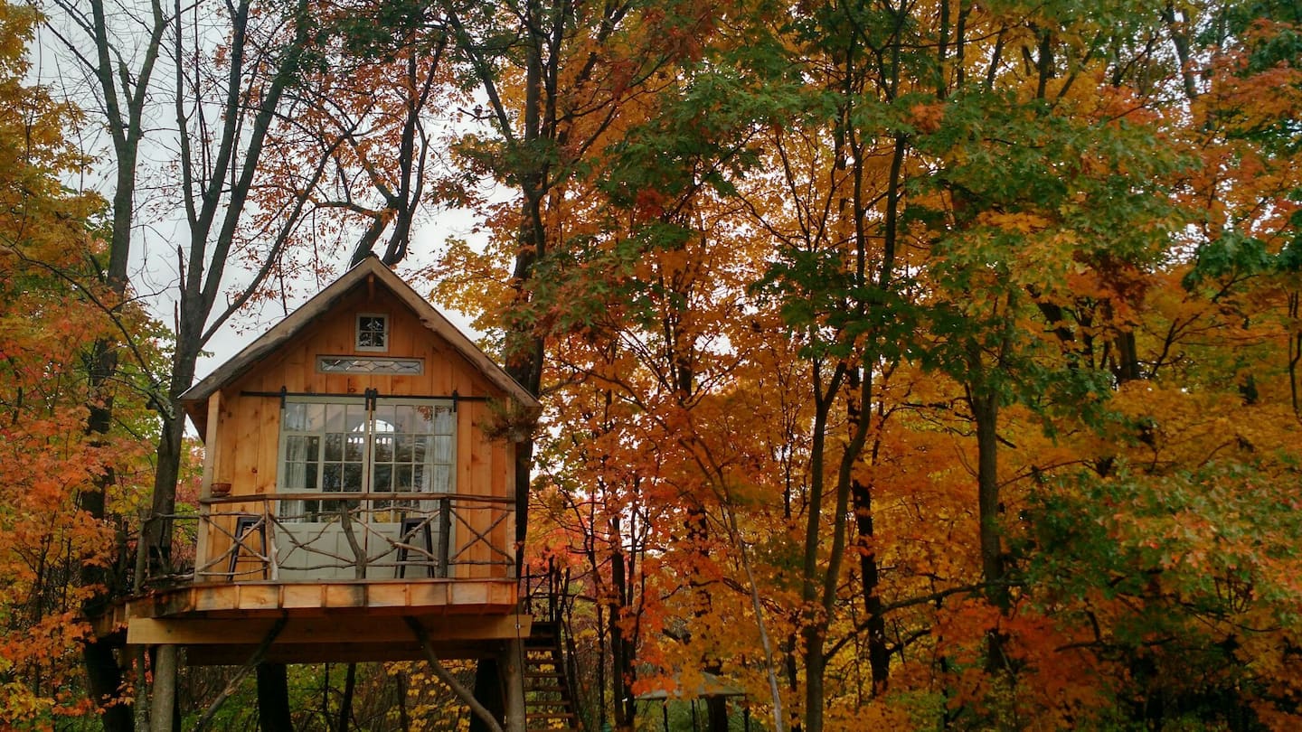 Whispering Wind Treehouse in New York