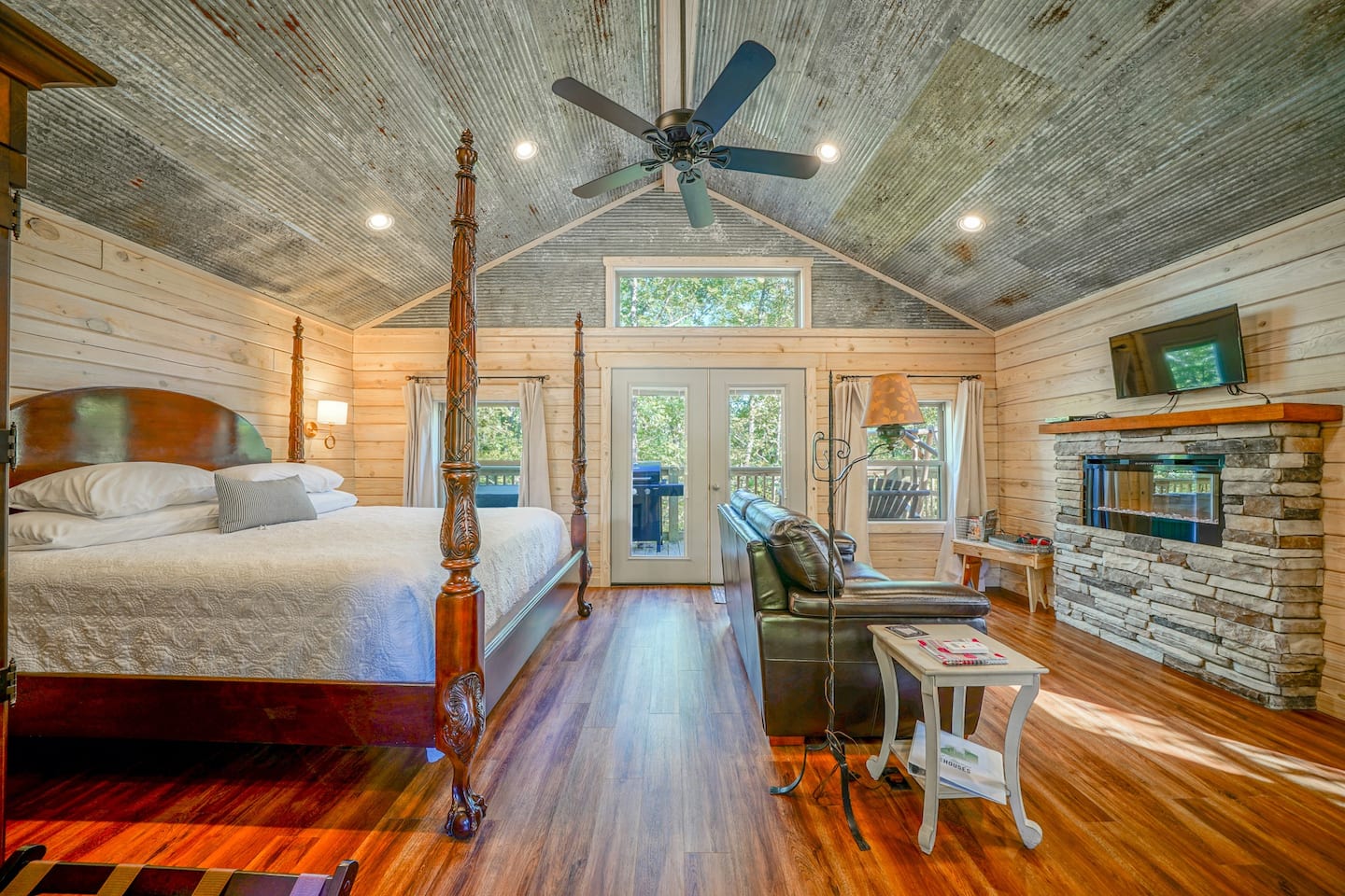 17 Incredible Treehouse Rentals In Arkansas | Treehouse Trippers