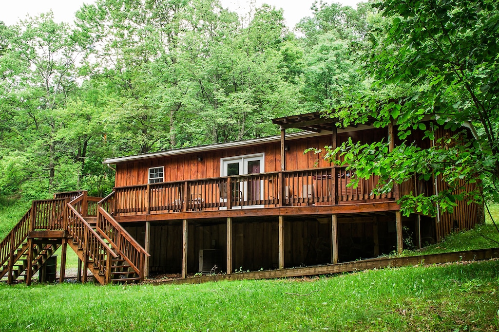 3 Bedroom Cabin Treehouse West Virginia