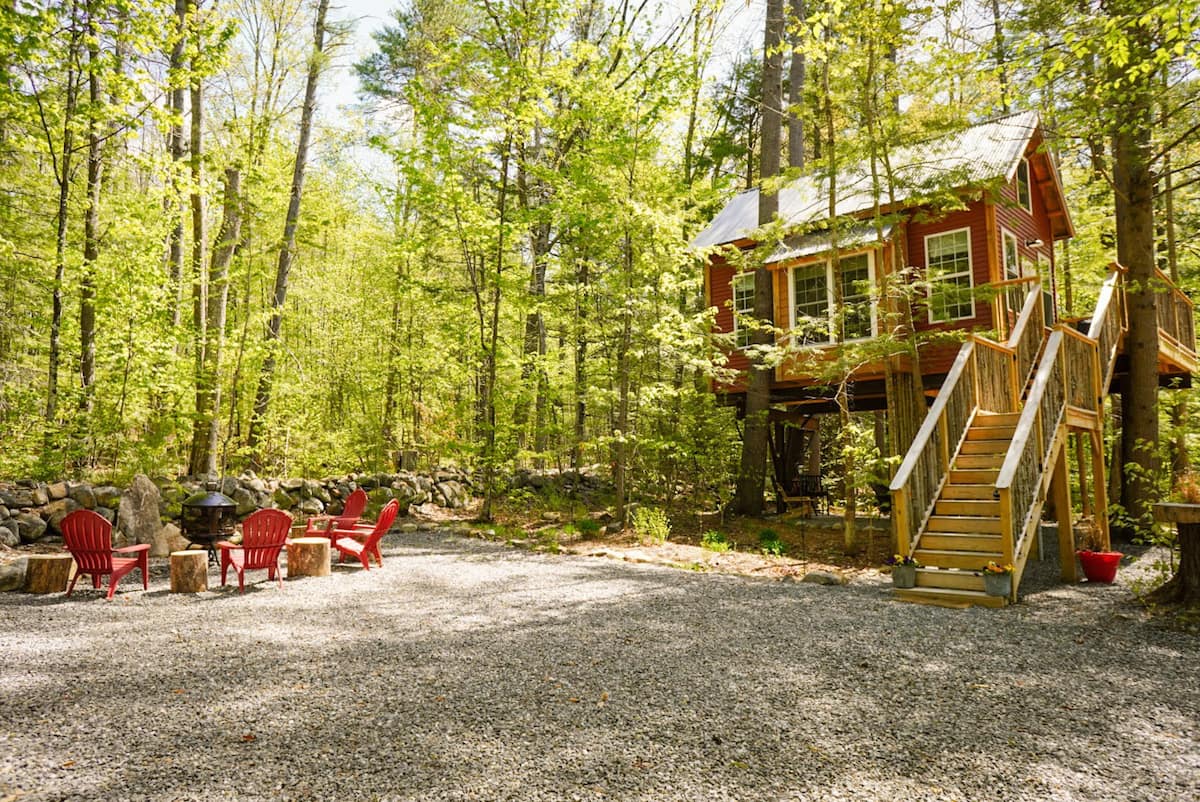 Cozy Treehouse New Hampshire
