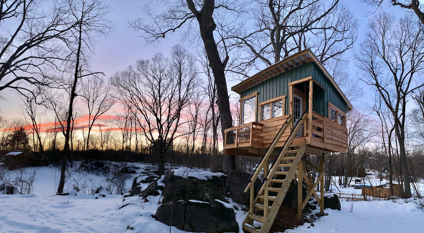 Cozy West Virginia Treehouse Rental Airbnb