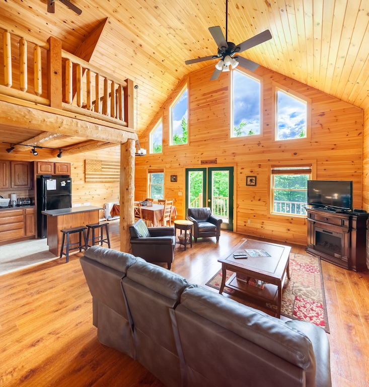 17 BEST Treehouse Rentals In New Hampshire | Treehouse Trippers