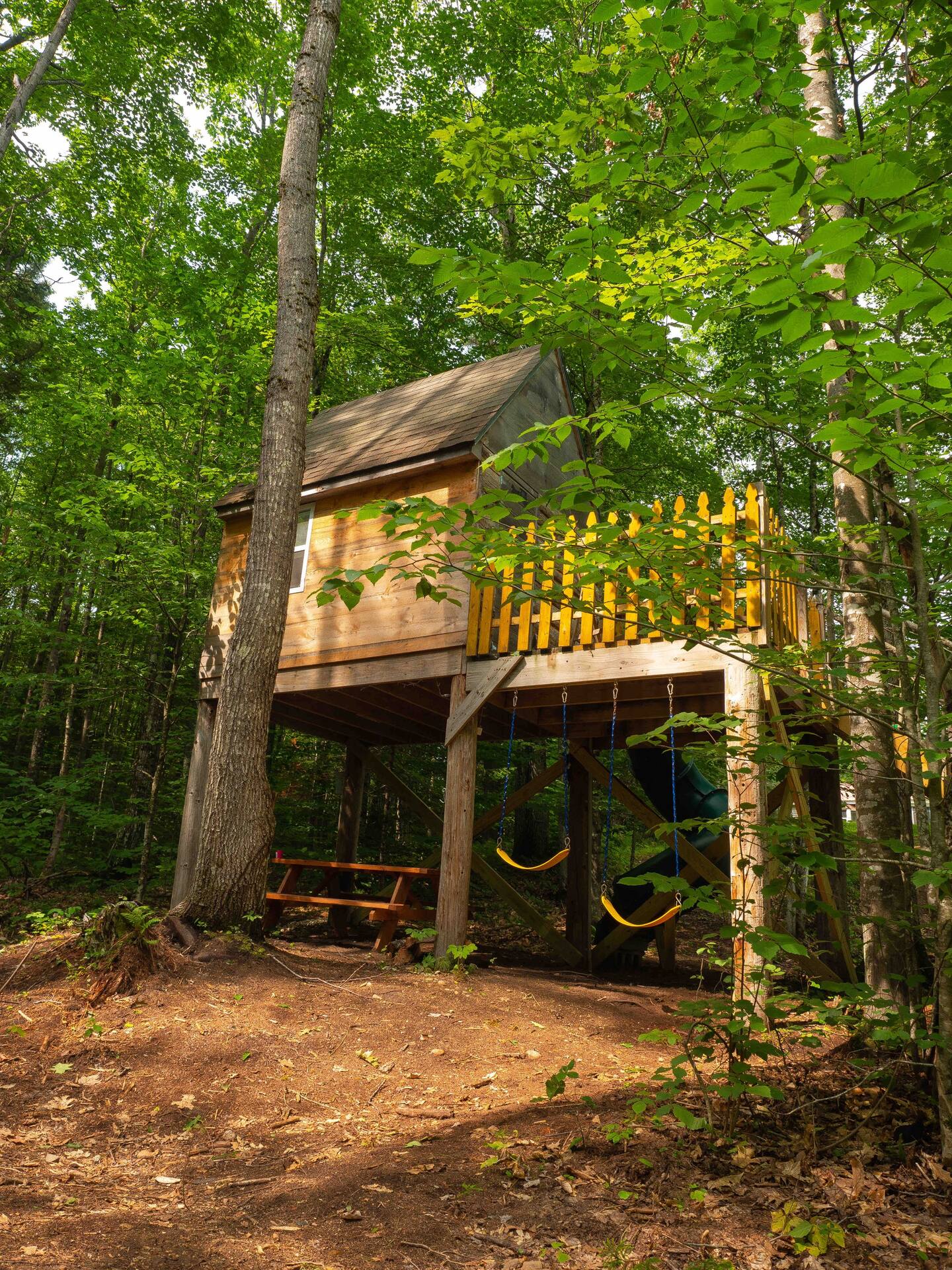 Kissing Oaks Back Yard Tree House Airbnb