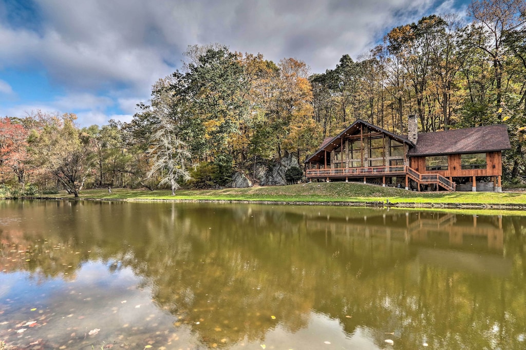 Luxury Secluded Cabin Rental in New Jersey Treehouse