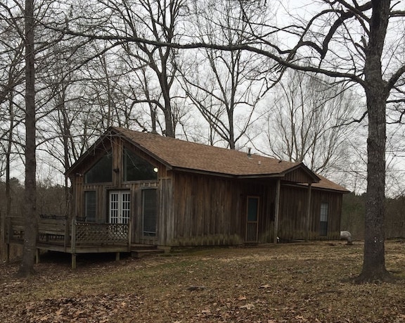 Ole Miss Secluded Cabins