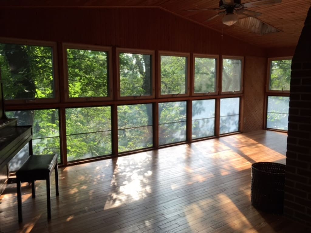 Quiet Secluded 2 Bedroom Cabin