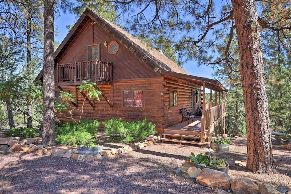 Rustin Cabin Tree House Rental Arizona