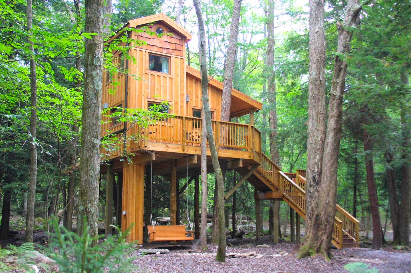 The Eagle’s Nest Treehouse Maryland