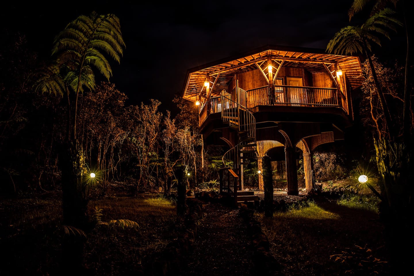 Bamboo Treehouse Rental Hawaii