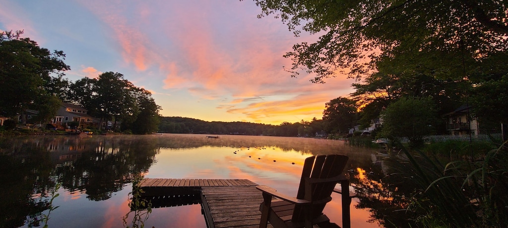 Lakefront Cottage Treehouse Rental Connecticut