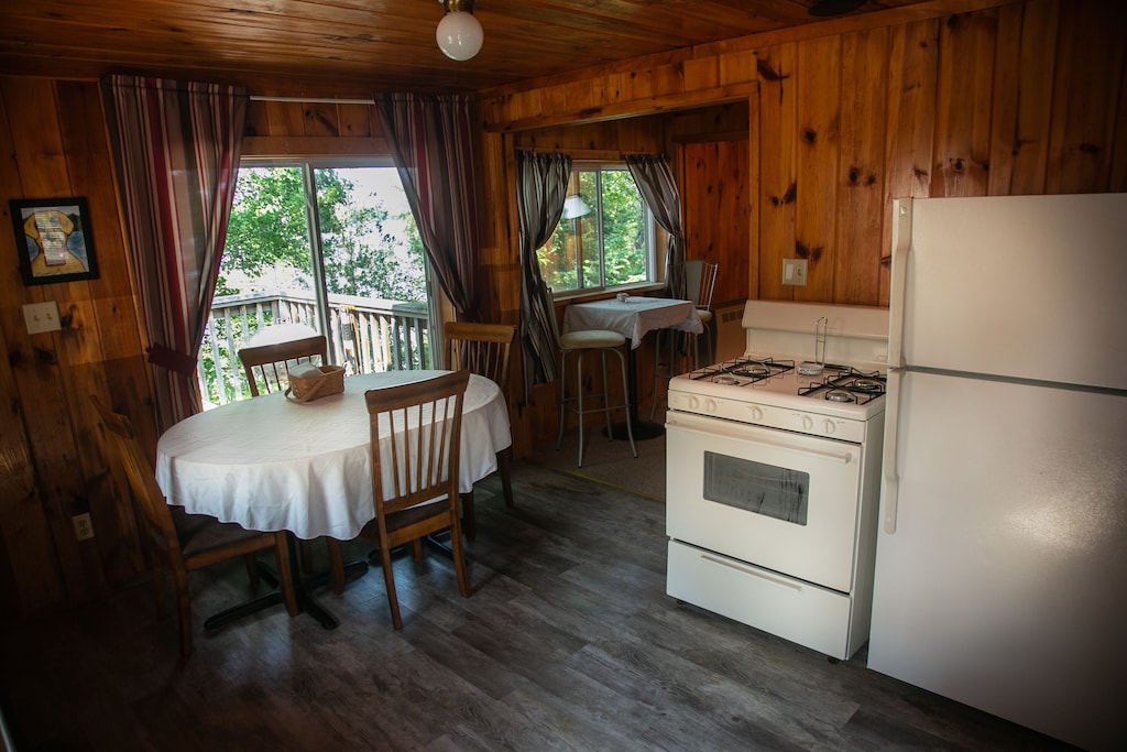 Lakefront Pet Friendly Treehouse Cabin in Minnesota