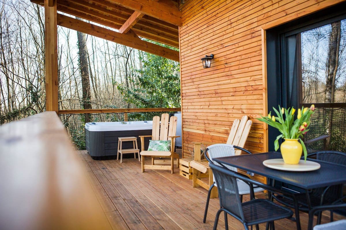 Unique Treehouse in FranceUnique Treehouse in France