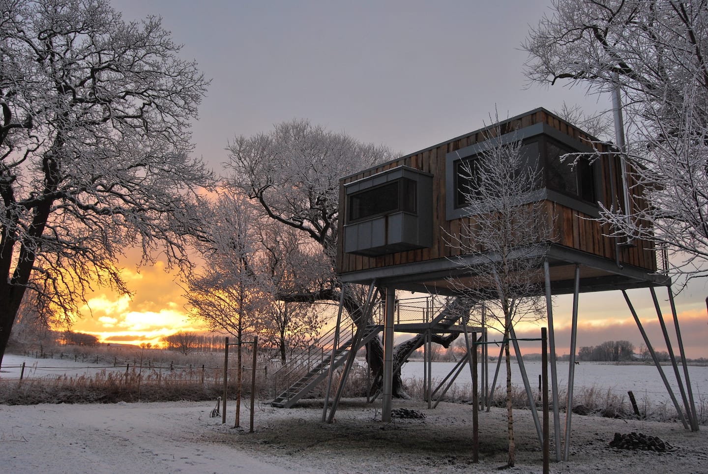 Treehouse Rentals in Germany close to beach
