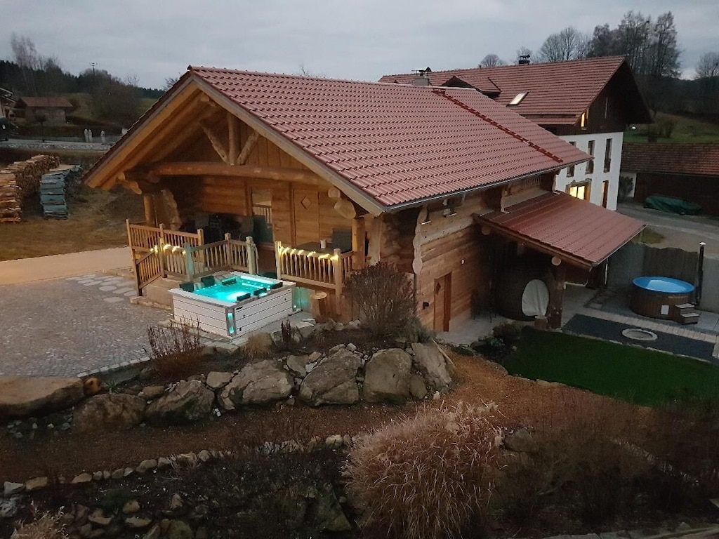 Treehouse Rentals in Germany with hot tub and sauna