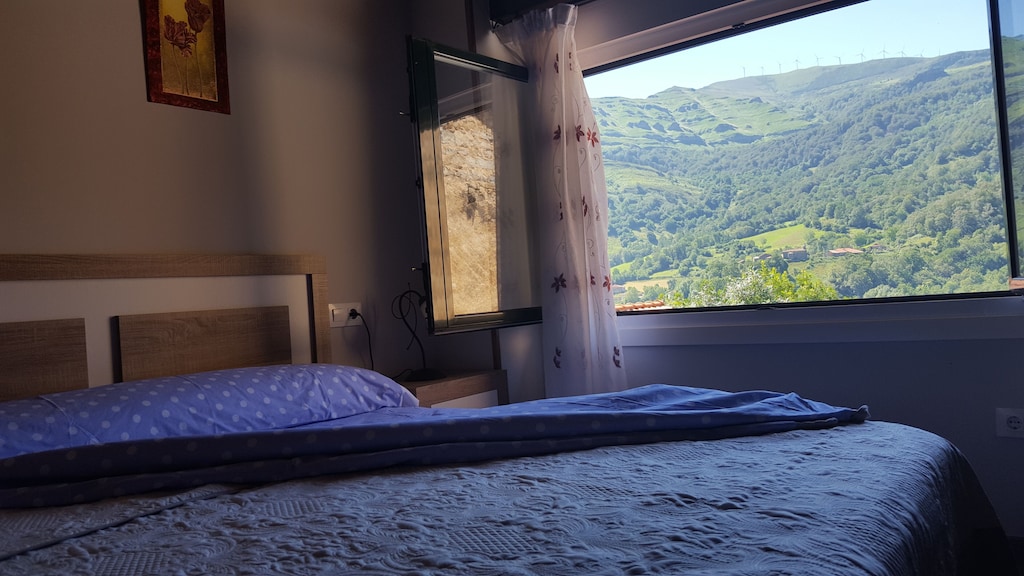 Treehouse Rentals in Spain countryside near waterfalls