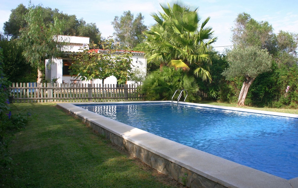 Treehouse Rentals in Spain with pool pet friendly