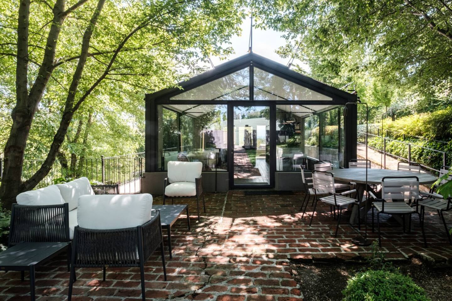 Glass House Italy Airbnb