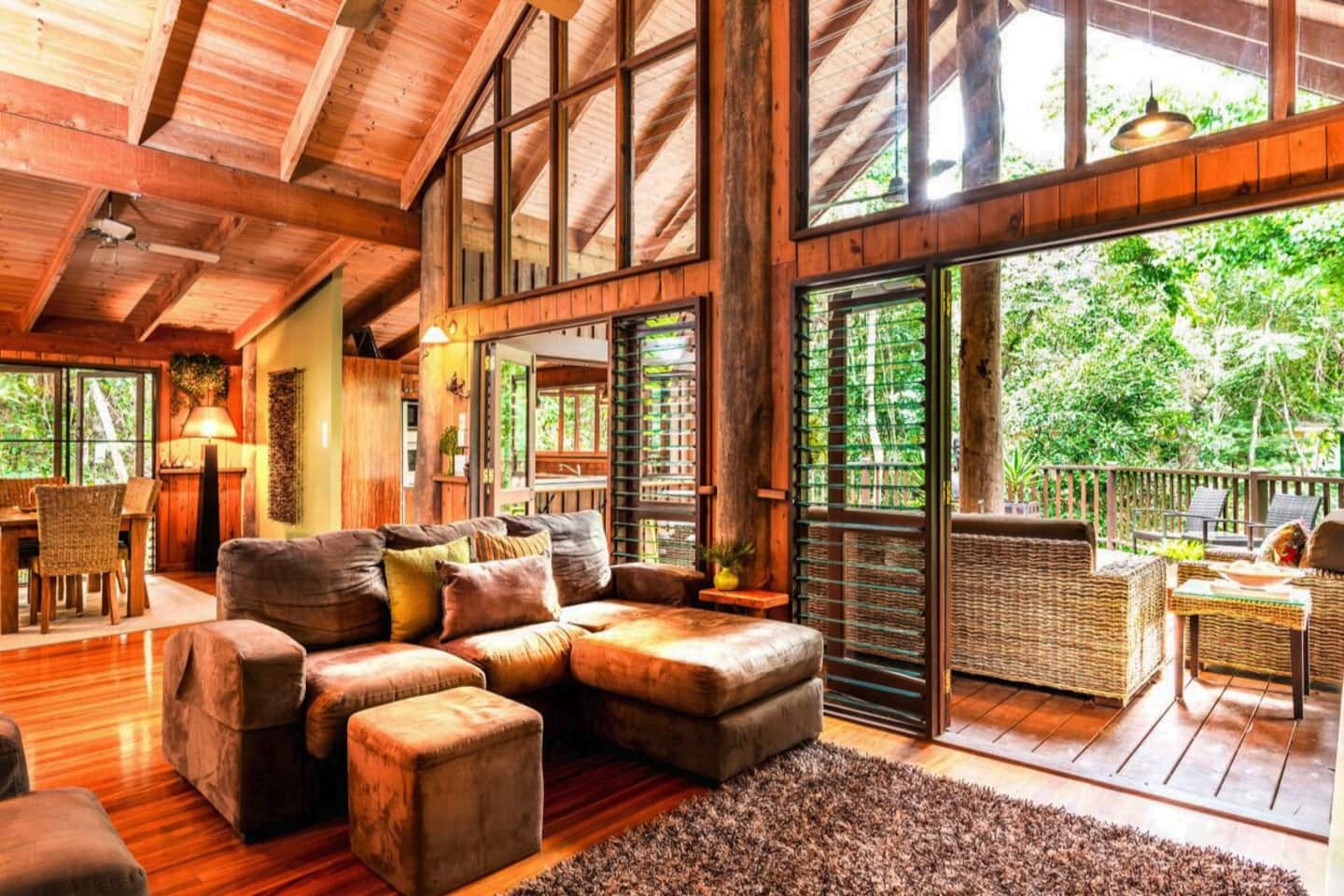 Luxury Tree House Rental in Australia