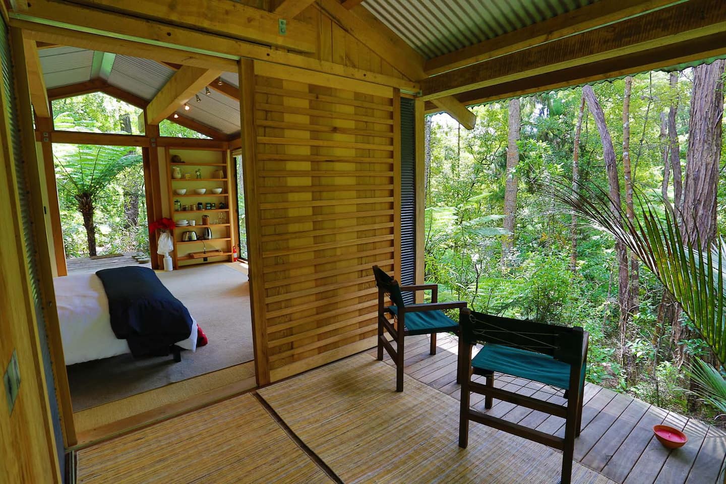 Romantic Bush Tree House Rental New Zealand