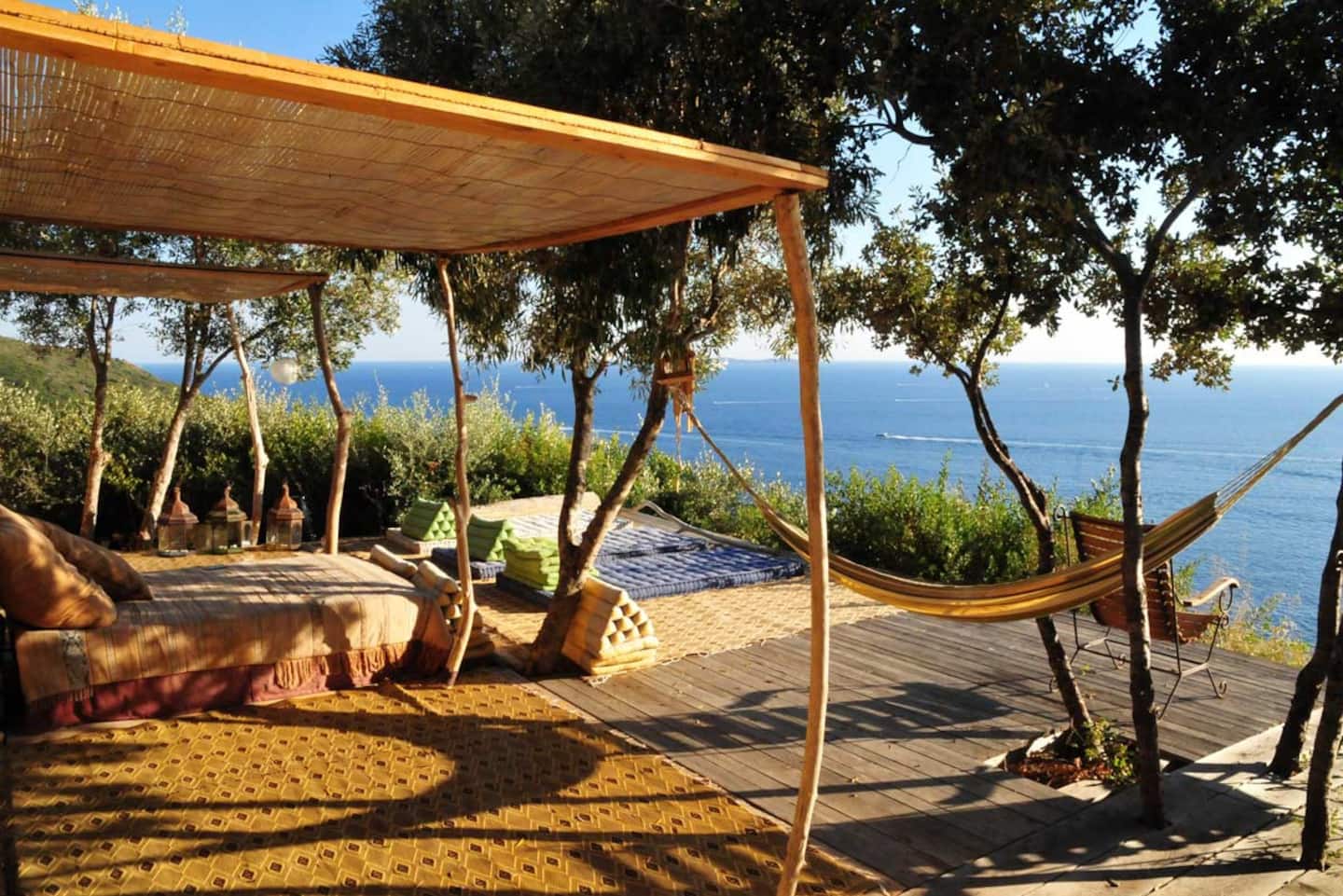 Seafront Ecolodge Treehouse