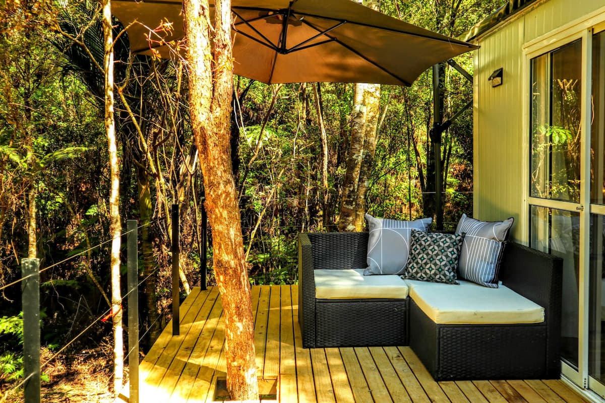 Tui Bush Chalet Tree House