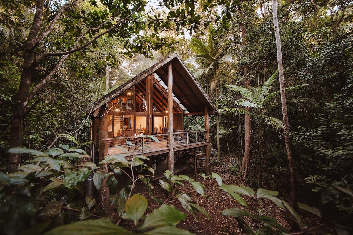 Two bedroom Treehouse in 100 acres of private Rainforest