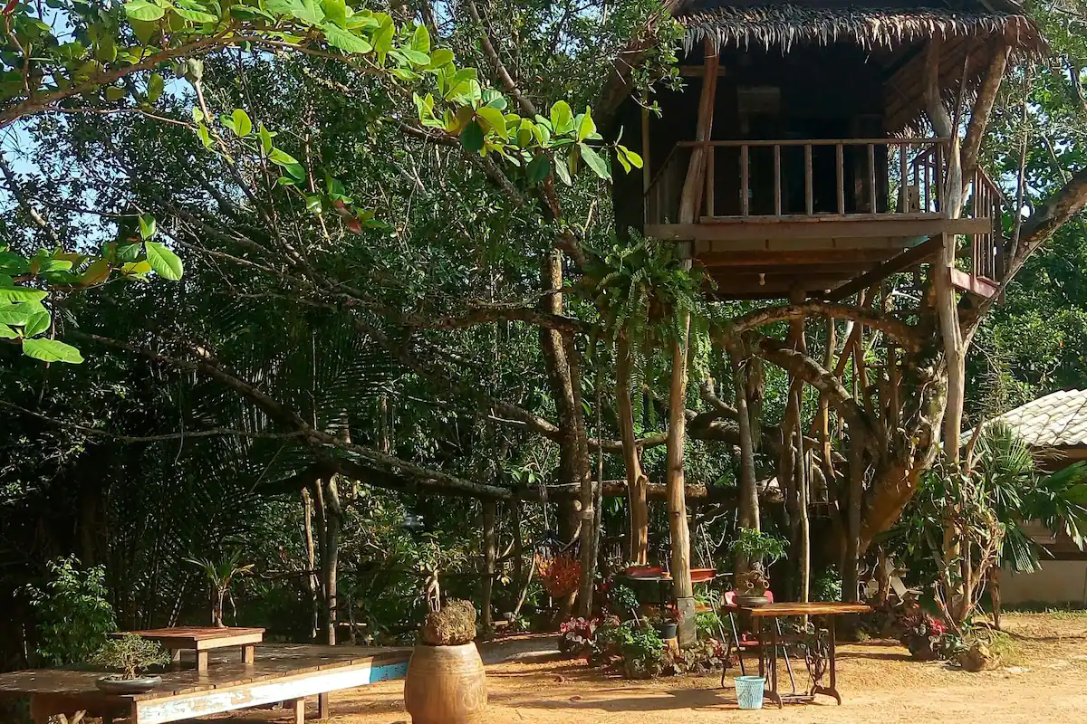 Bansai Treehouse Rental Thailand