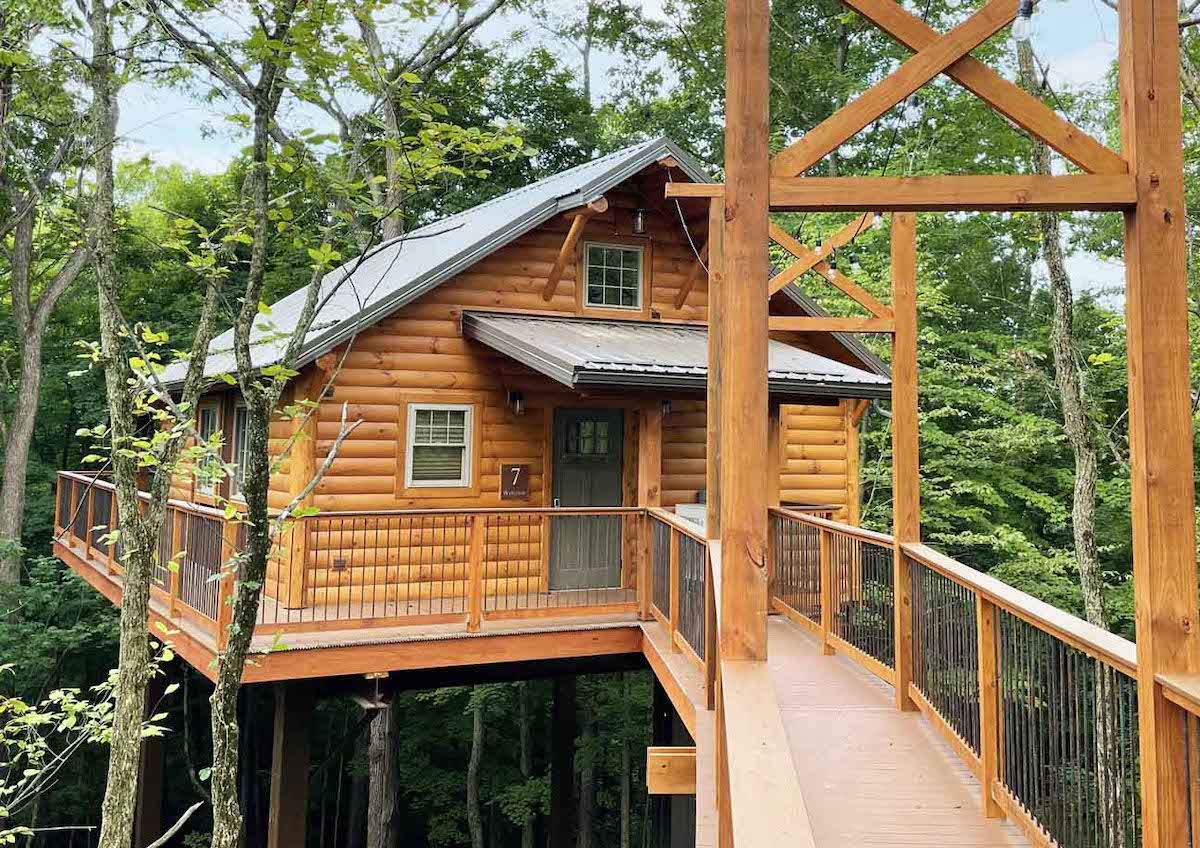 23 Amazing Treehouse Cabin Rentals In Ohio | Treehouse Trippers