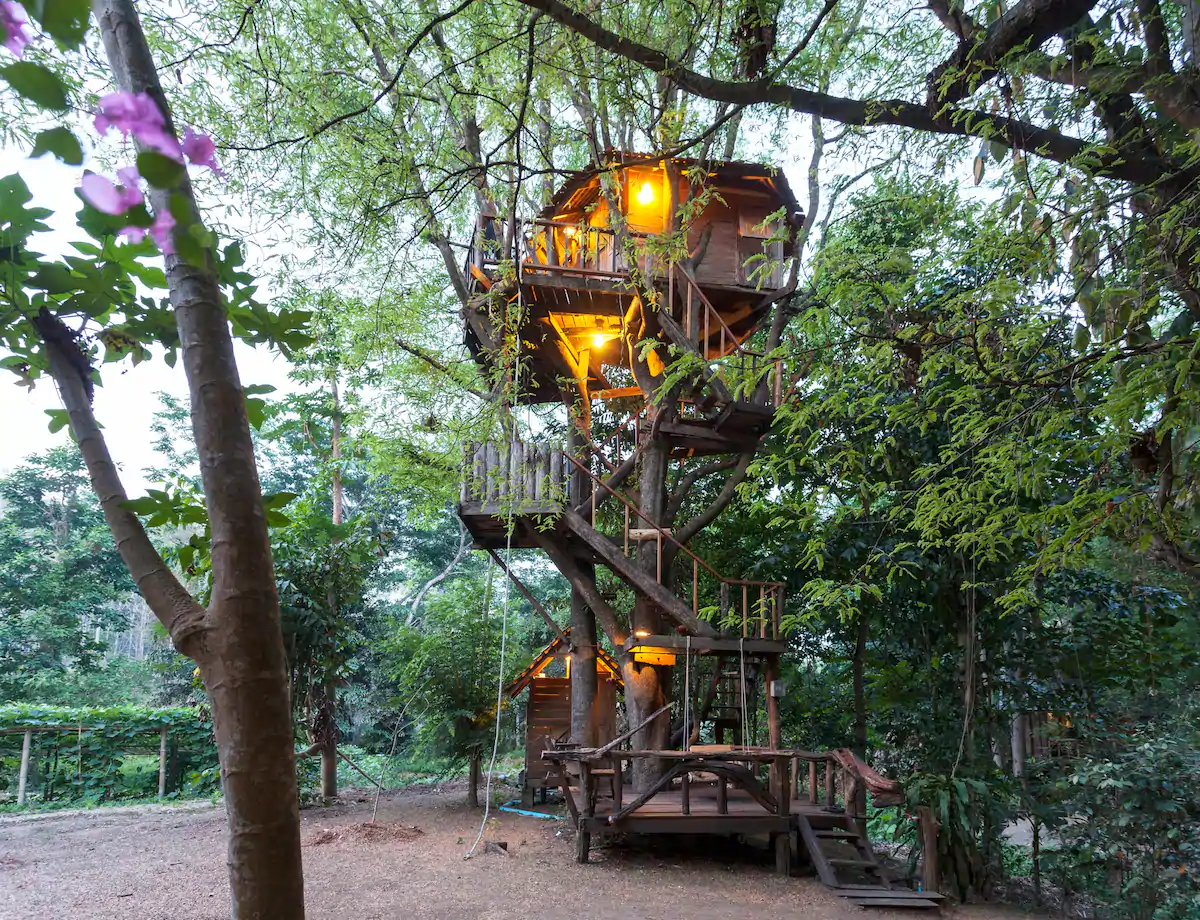 Tamarind cottage treehouse in Thailand