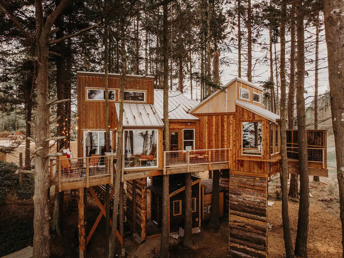 21 Best Tree House Rentals Washington Has for Stays in 2024 Treehouse