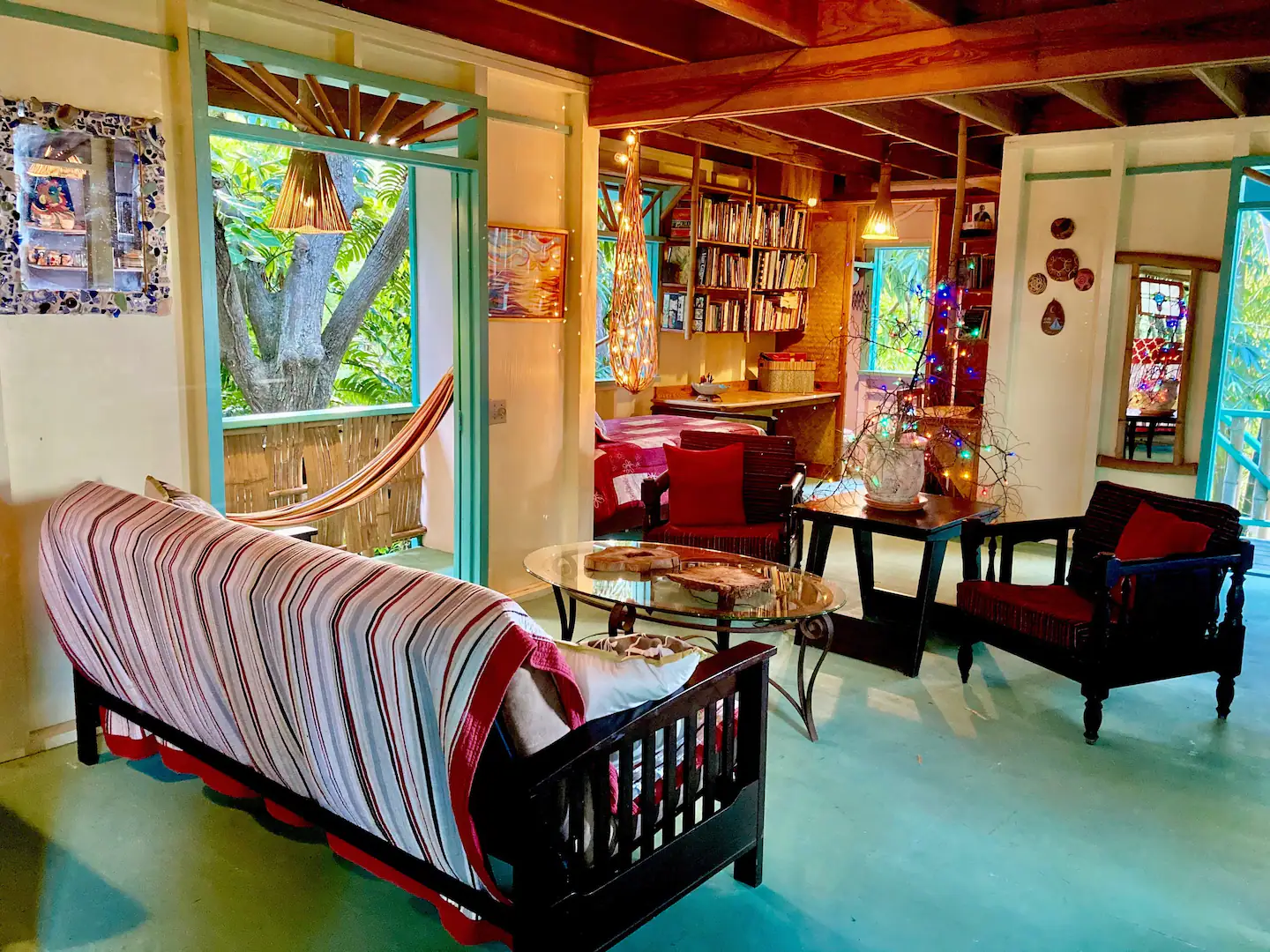 Tropical Treehouse Island Hideaway